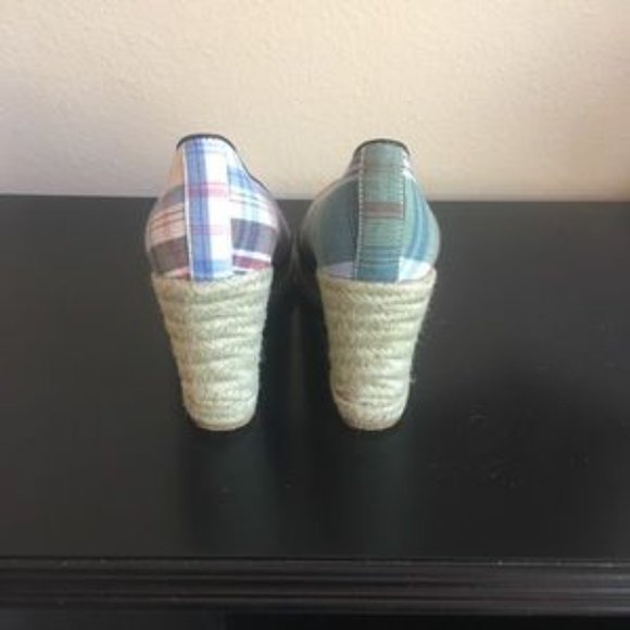 Tommy Hilfiger Plaid Wedges, 8.5 - Picture 2 of 2
